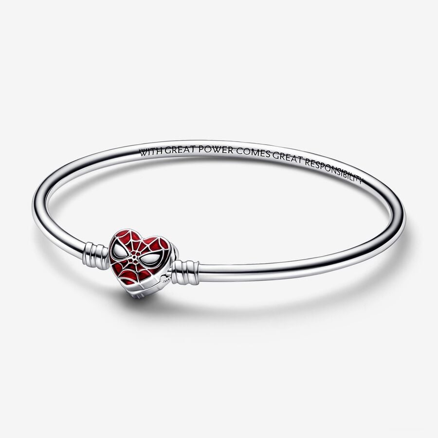 Moments Mask Clasp Bangle