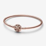 Sparkling Snowflake Clasp Bangle