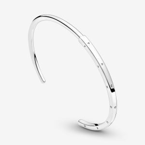 Signature I-D Open Bangle Sterling silver