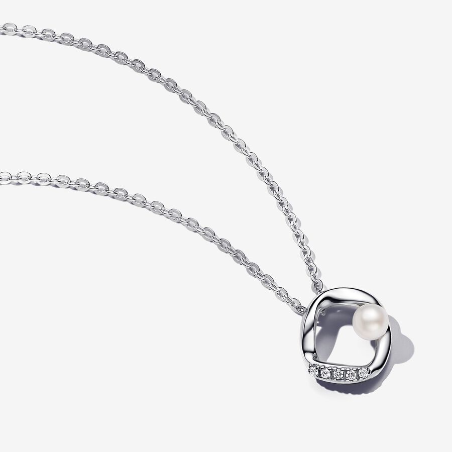 Organically Shaped Pavé Circle & Treated Freshwater Cultured Pearl Collier Necklace Sterling silver