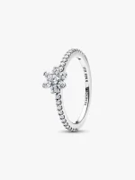Sparkling Flower Ring