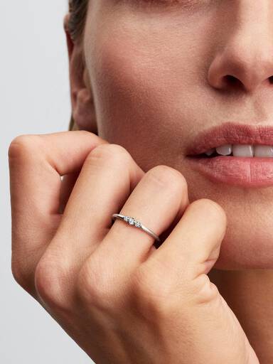 Era Lab-Grown Diamond Triple Stone Ring - Image 2
